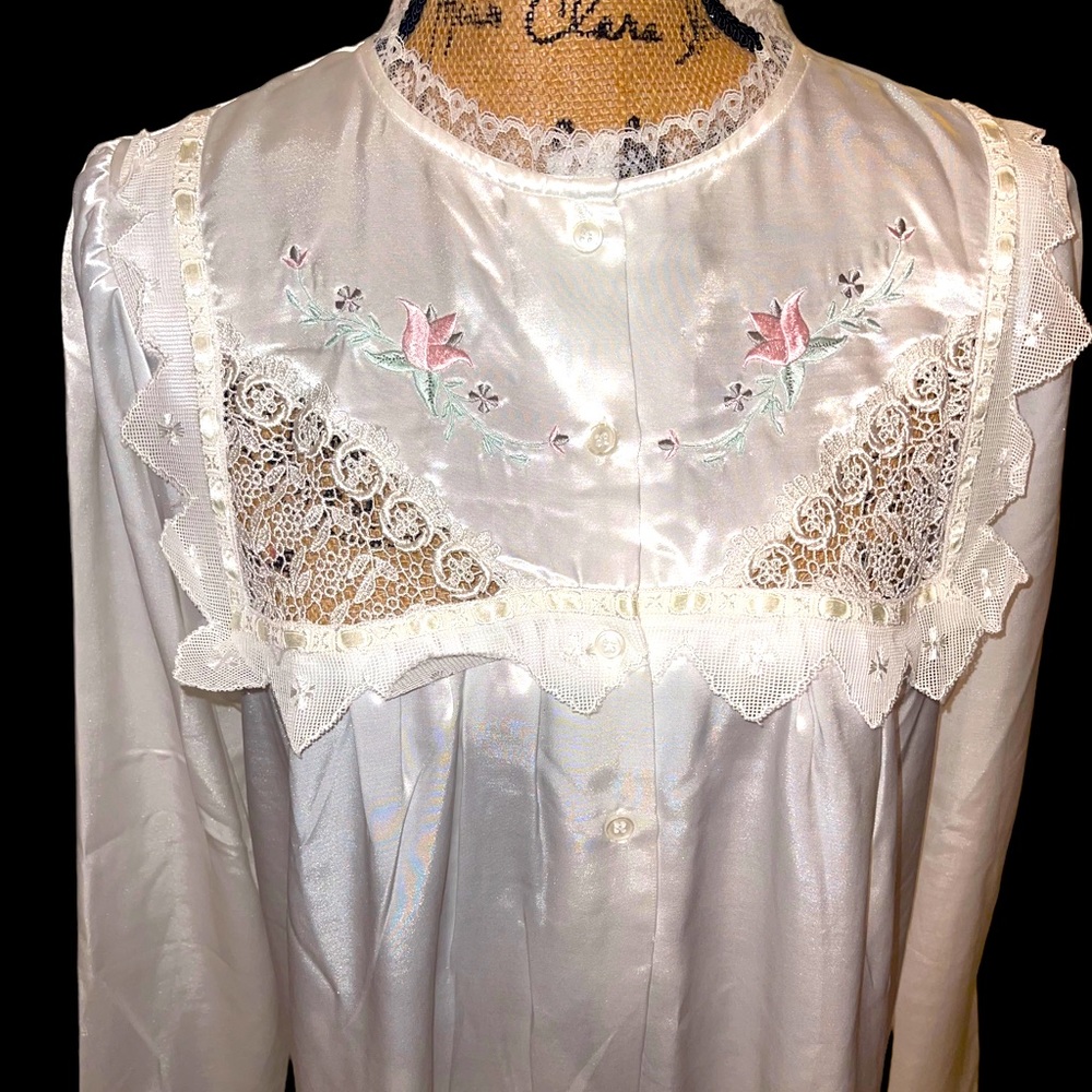 NWT Vintage Judith Hart Fine Intimate Apparel White Floral Lace Long Nightgown,M